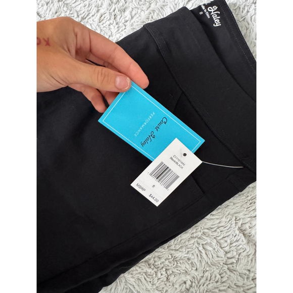 Court Haley BNWT Size 8 Pull On Black Shorts $44 on Tag, Retail - Picture 3 of 4